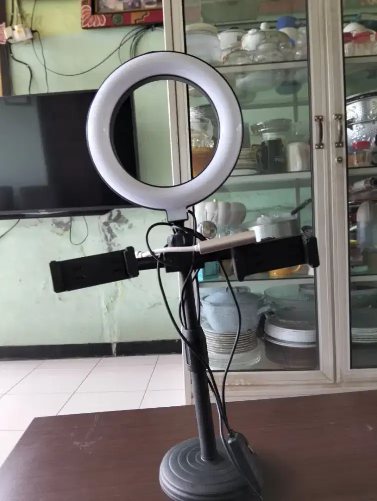 Stand handphone & kabel otg