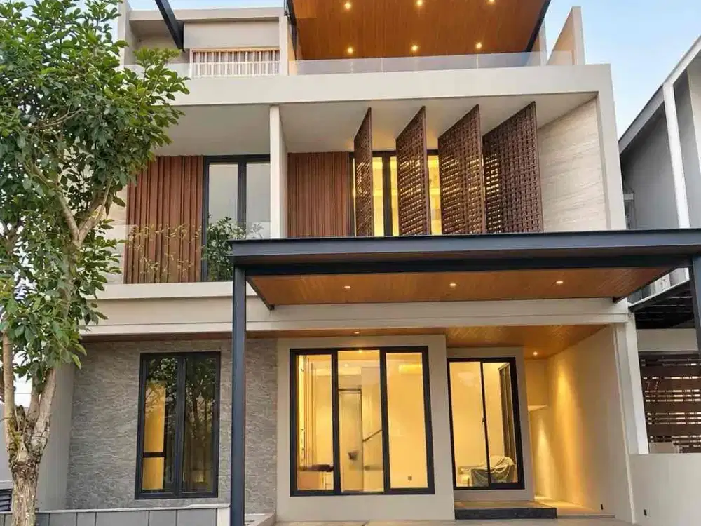 Rumah Baru Gress‼ Private Lift di Royal Residence