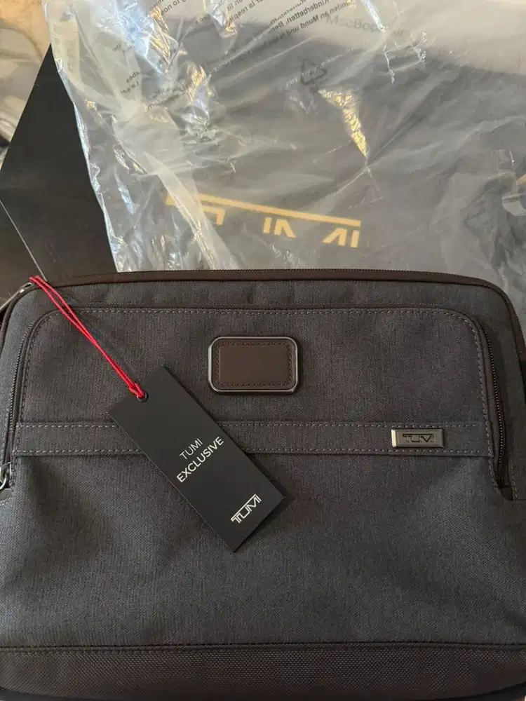 WTS Tumi laptop sleeve