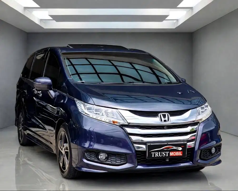 HONDA ODYSSEY 2.4 E PRESTIGE SUNROOF 2014 UNGU METALIK