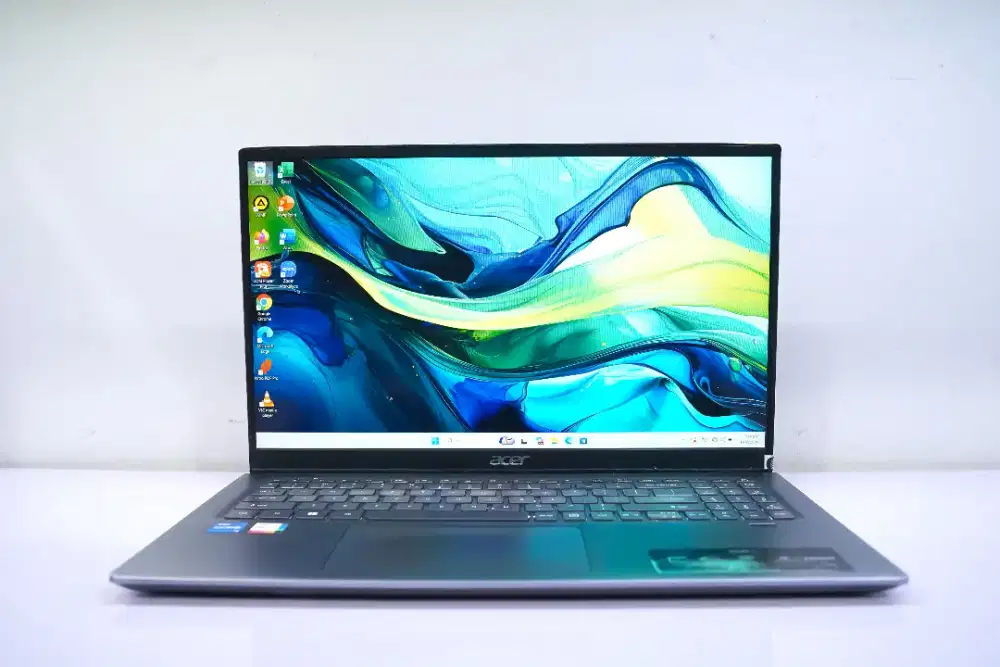 ACER SWIFT 3 Sf315-51-59.CORE i5-1135G7 GEN11.RAM 16GB.SSD256GB.14inc