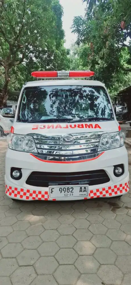 Daihatsu Luxio Type X Ambulance