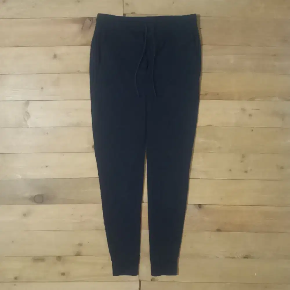 Uniqlo Dri Fit Jogger Training Celana Panjang Navy Peach