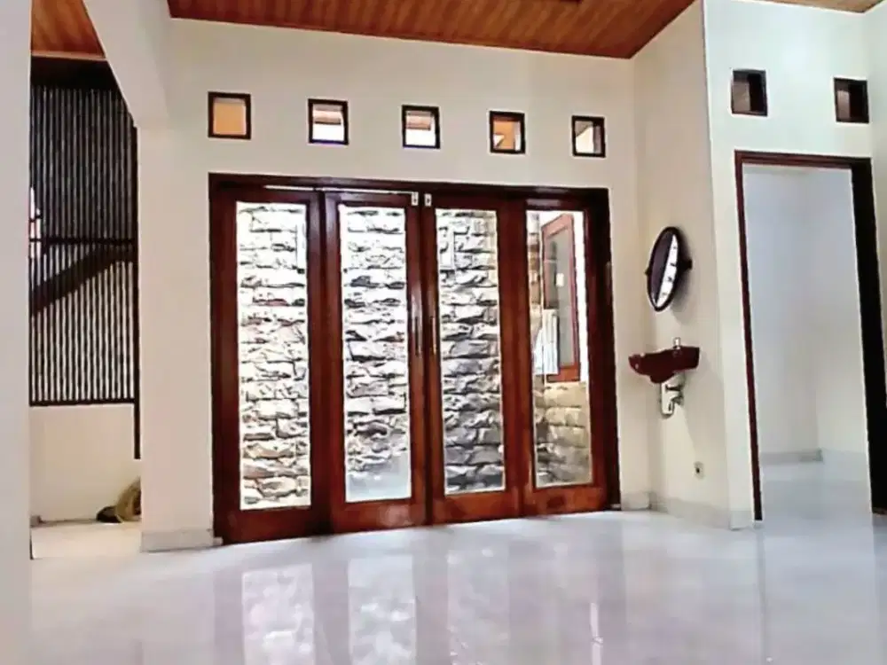 DIJUAL INNER COURT HOUSE TEAK WOOD BOGOR PANDU