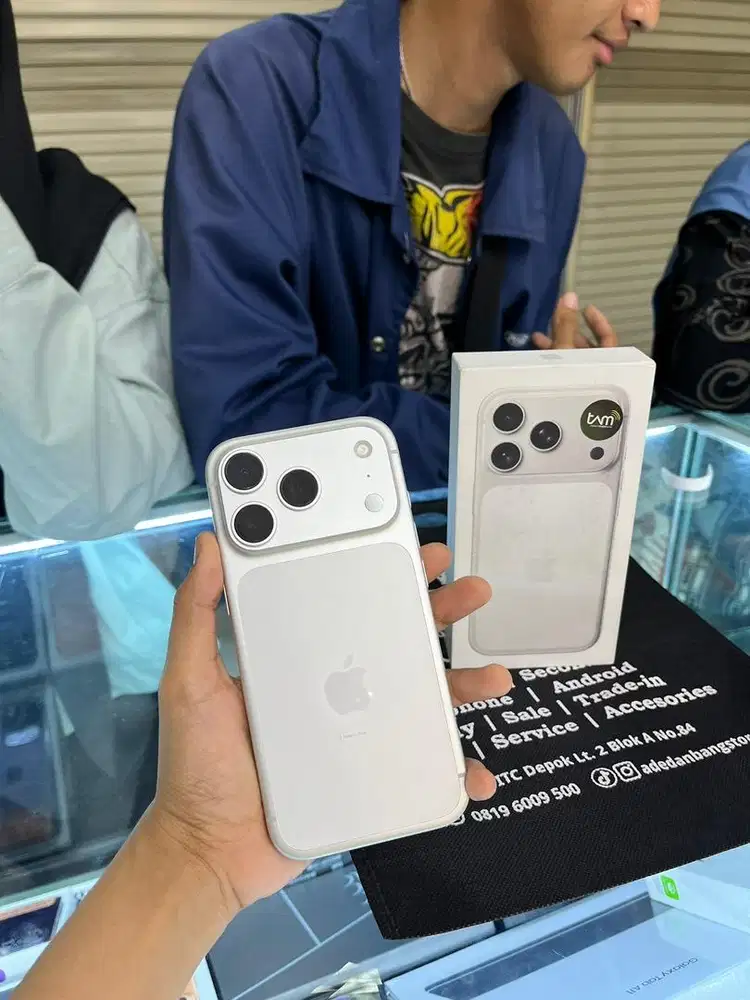 IPHONE 17 pro 256gb cusss cicilan bunga mulai dari 0%