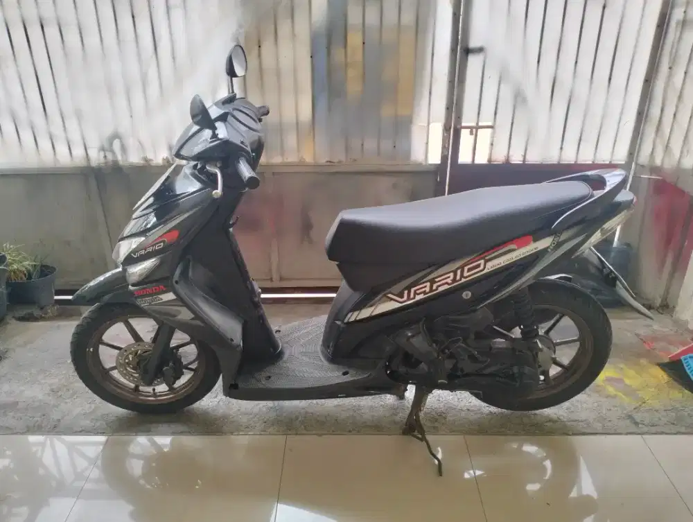 Vario karbu 110 CC kondisi masih mulus th 2008