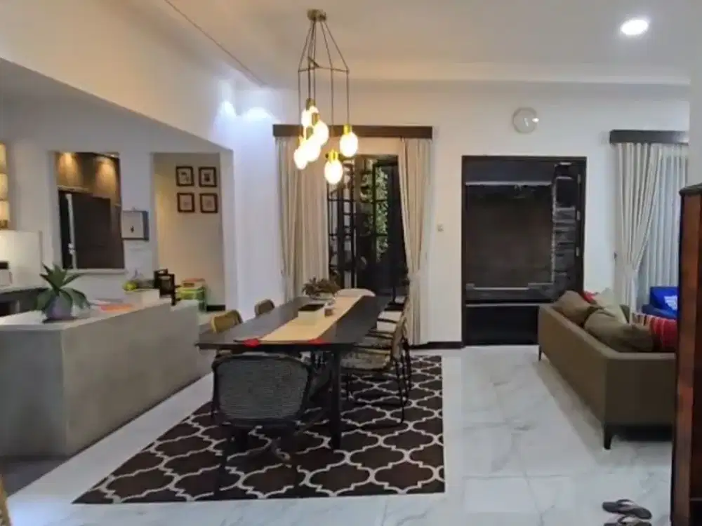 Rumah Premium Royal Residence Cakung – LB ±300 m², SHM, Harga 4,8 M Nego