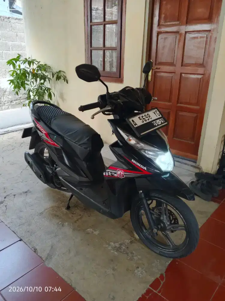 Beat 2018 hitam manis gress