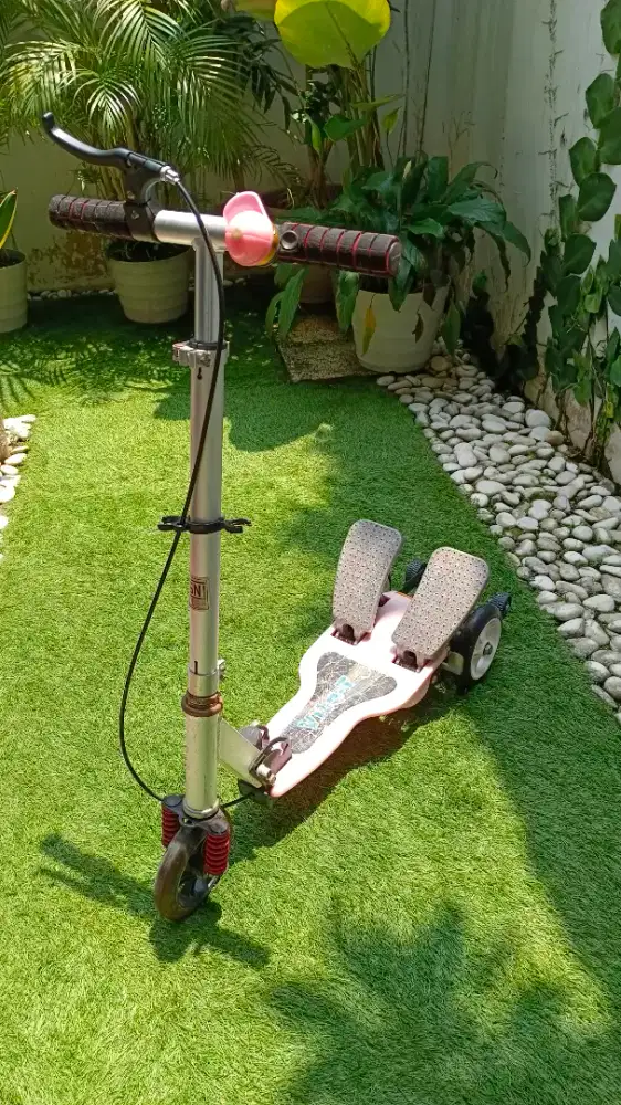 Scooter otoped dual pedal
