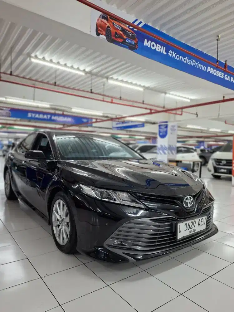 TOYOTA CAMRY V 2.5 AT 2019 HITAM