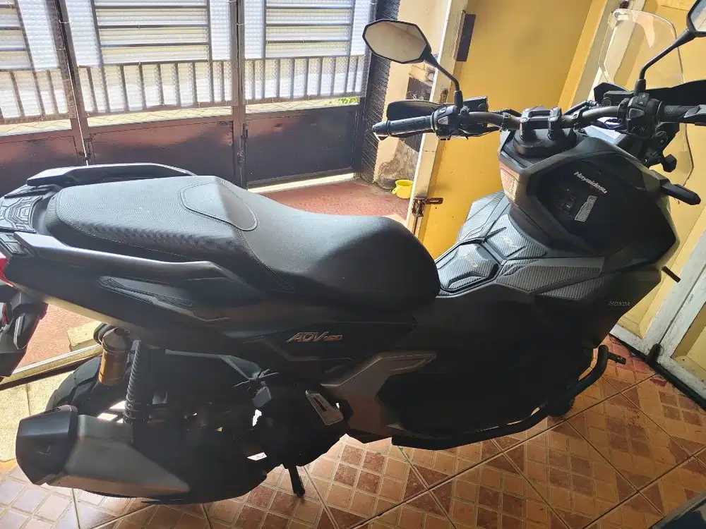 Adv 160 abs HSTC 2023 like new