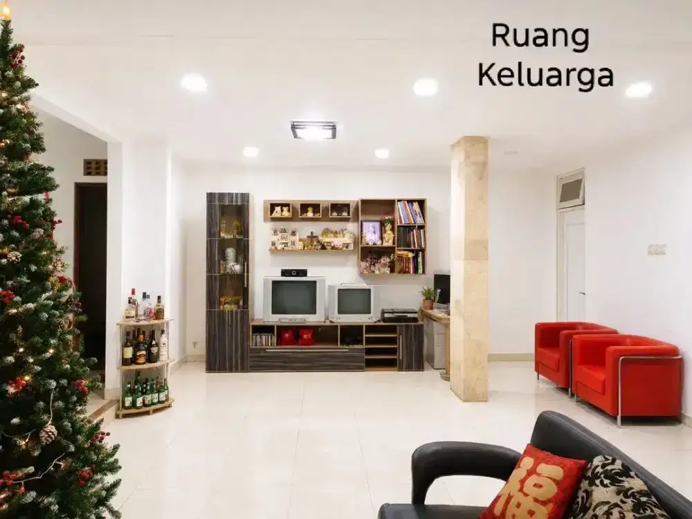 dijual rumah taman palem lestari, baru renov
