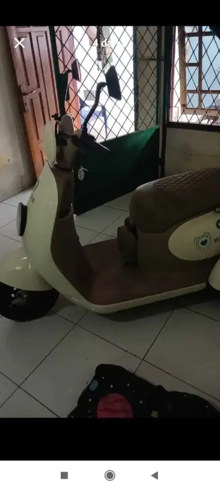 Motor listrik roda tiga