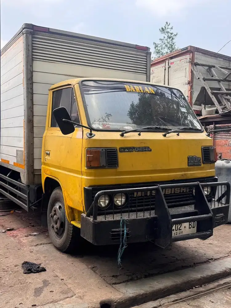 COLT DIESEL PS 100 DOBEL BOX ALM 1991