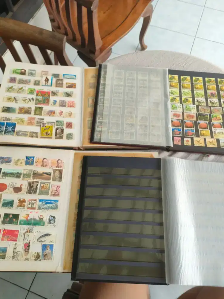 Prangko 3 album total 2.608 keping