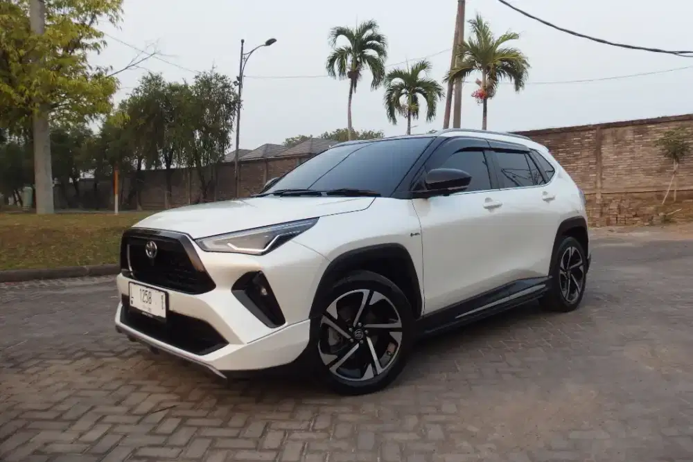 Yaris Cross S GR HV TSS hybrid 2024