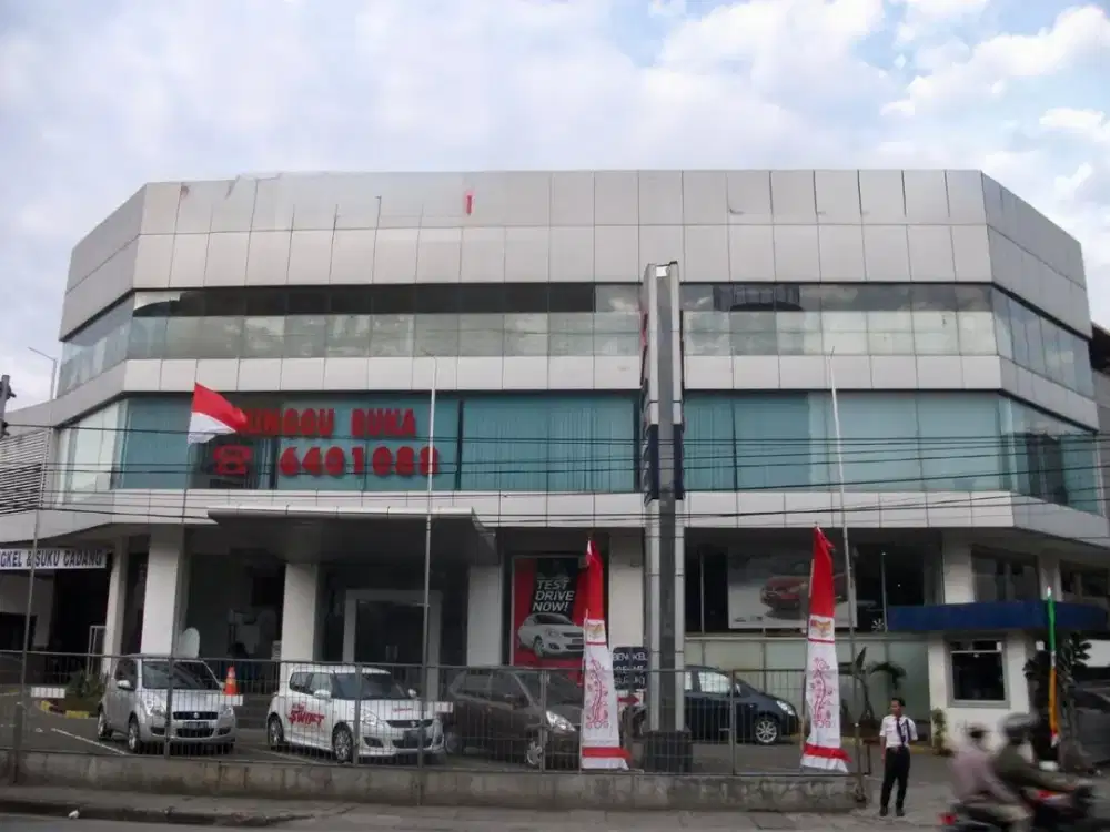Dijual Ex Showroom Di Gunung Sahari Jakarta Utara