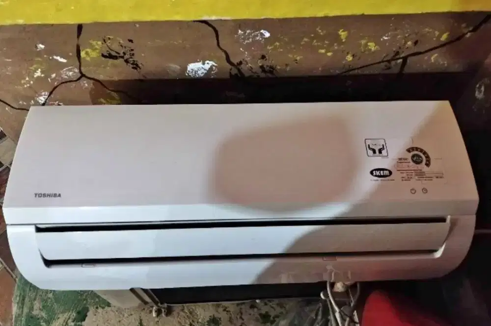 Di jual ac Toshiba ½pk