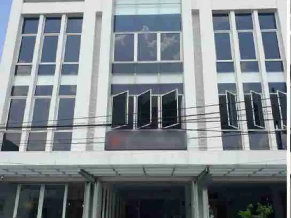 disewakan ruko 3 lantai di jetis yogyakarta. Furnish ,Ramai, raw jln.7 mtr, hadap utara,sumur, listrik 33000 W ( 757.DL).