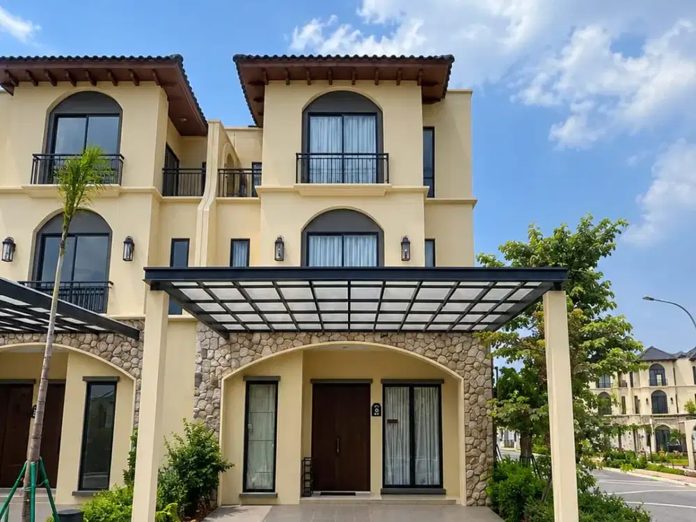 UNIT BOULEVARD! ZEPHIRA MALTA 3 LANTAI LT 120M²