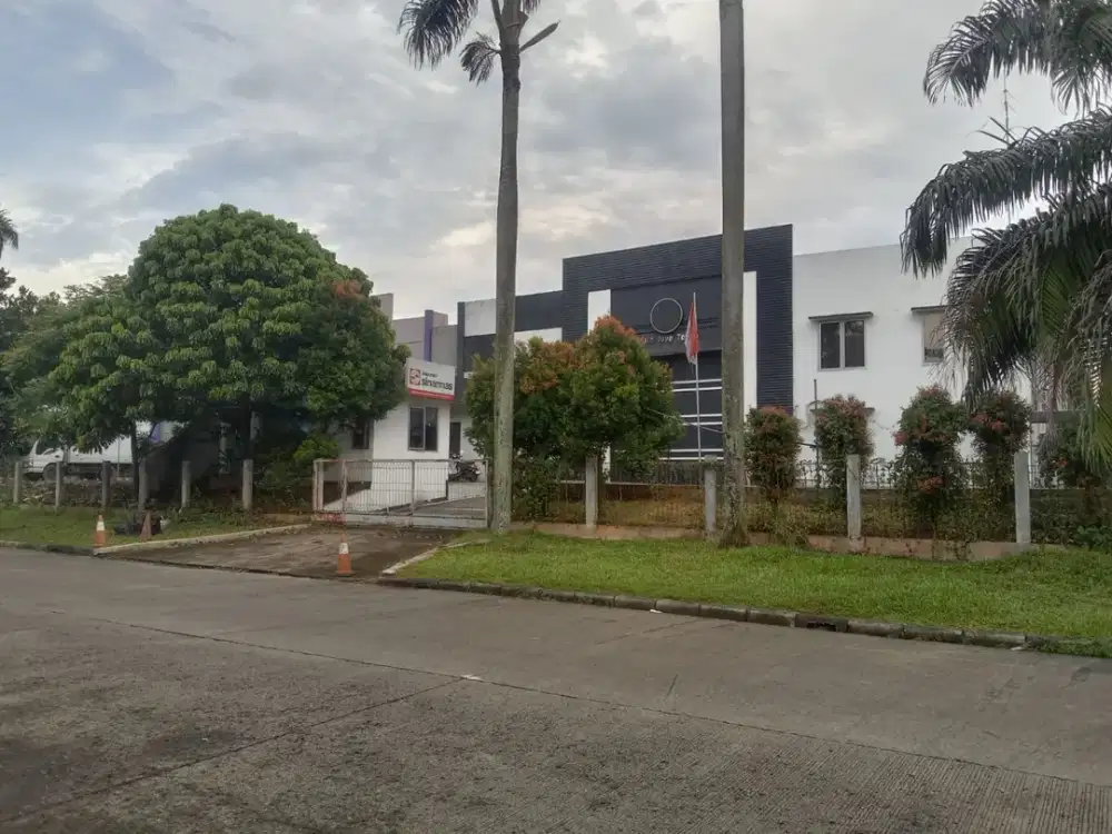 Dijual Gudang Besar Di Taman Tekno BSD