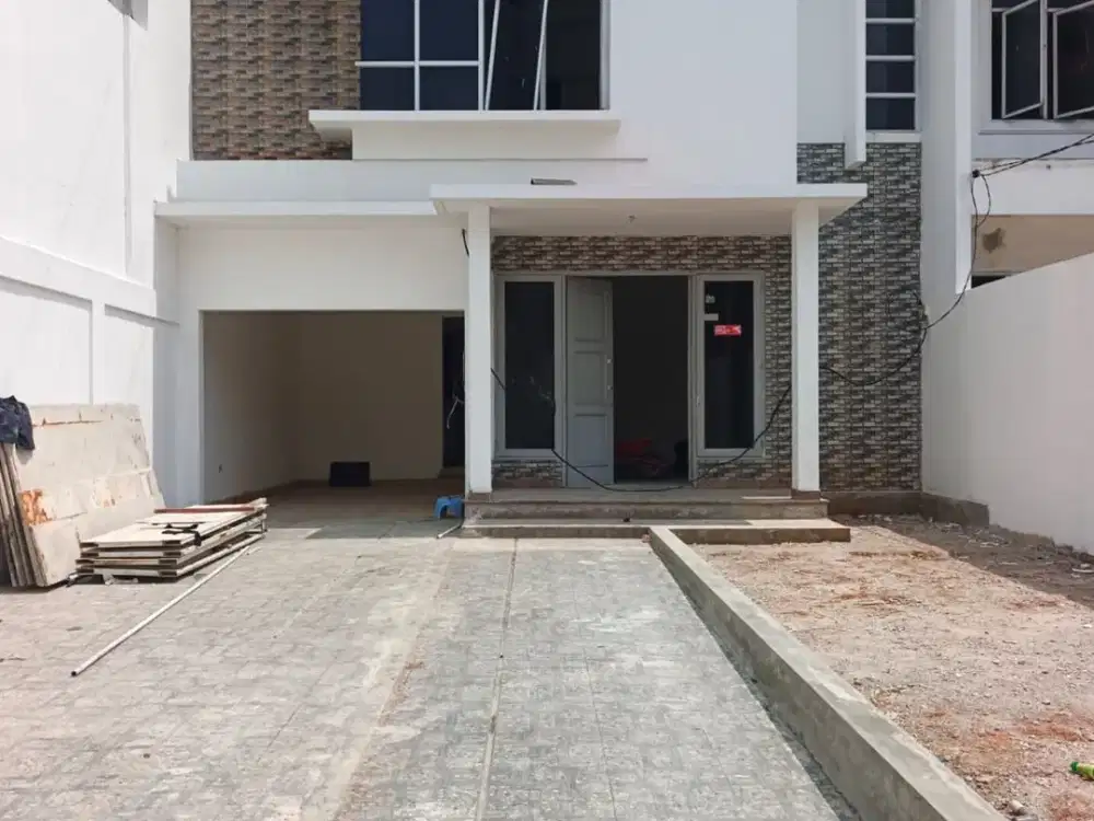 DIJUAL RUMAH / BISA UNTUK TEMPAT USAHA DAN KANTOR – TEBET BANGUNAN  – SIAP HUNI – LOKASI STRATEGIS
