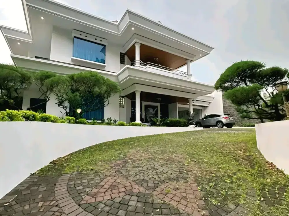Rumah Modern Lux Mewah di Mainroad Setiabudi Atas Bandung Utara