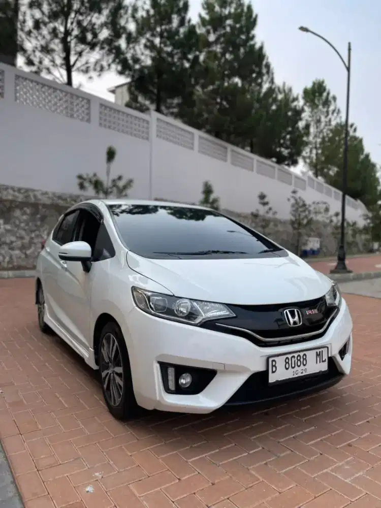 HONDA JAZZ RS AT 2014