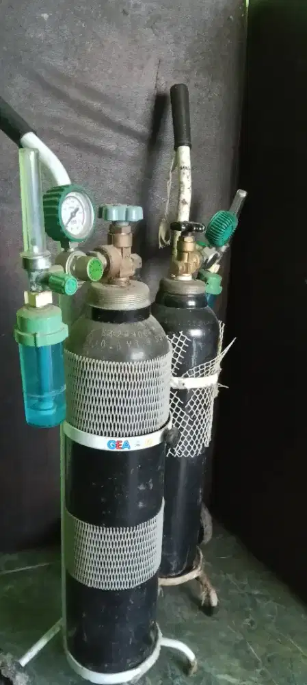 Tabung oksigen bekas