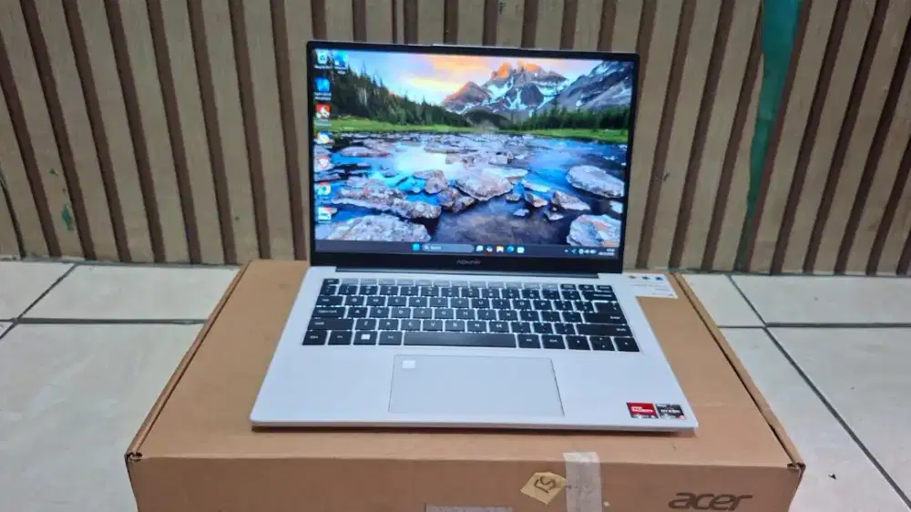 ADVAN WORKPLUS 1701 AMD RYZEN 5 RAM 16GB SSD 512GB