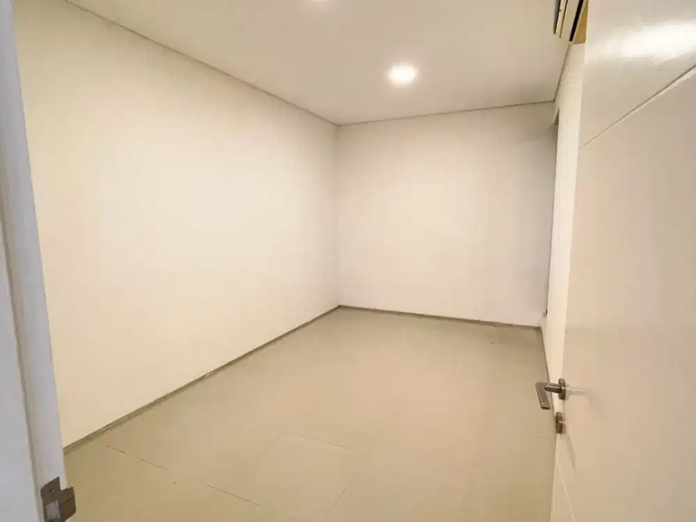 DIJUAL RUMAH BARU GRESS FULL RENOVASI 2 LANTAI NORTHWEST HILL SIAP HUNI CITRALAND