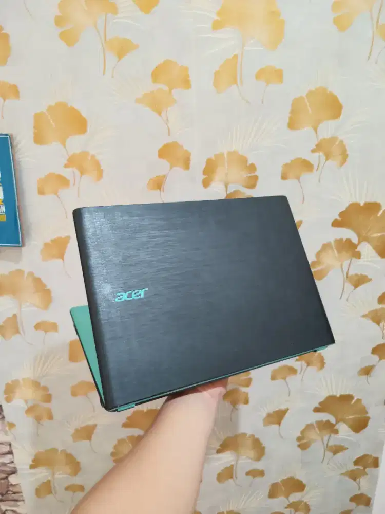ACER ASPIRE E5-473G CORE i7 GEN 5 RAM 8GB HDD 1TB DUAL VGA