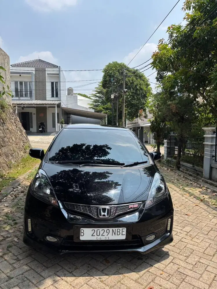 Honda Jazz Rs 1.5 Ge8 A/T2013