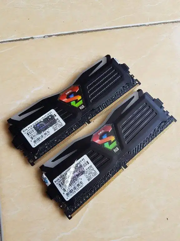 Ram DDR4 2x8gb 16GB KIT Geil Super Luce Sync RGB 2666Mhz
