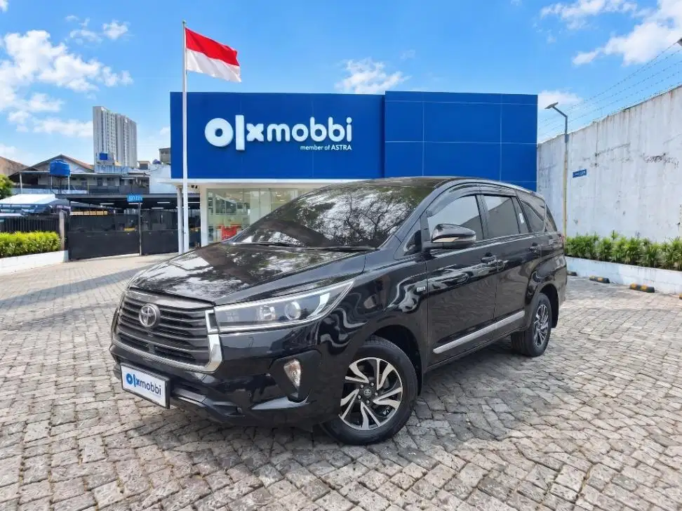 LOW DP Toyota Kijang Innova 2.0 V Luxury Bensin-AT 2022 RKB