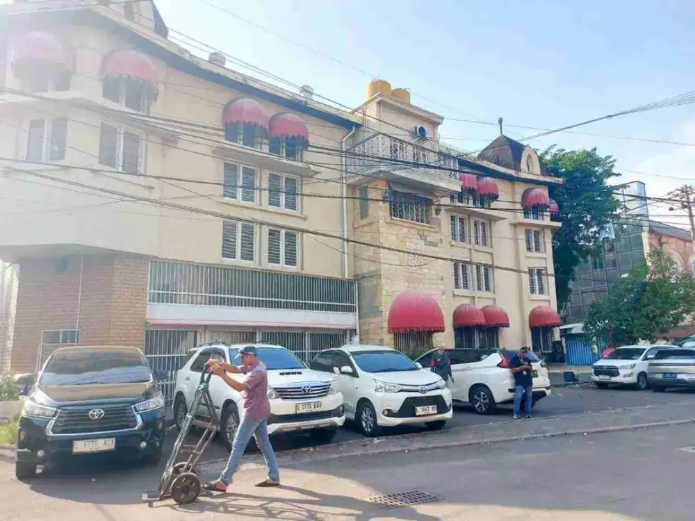 Dijual Cepat Rumah Vintage Estetik di Pusat