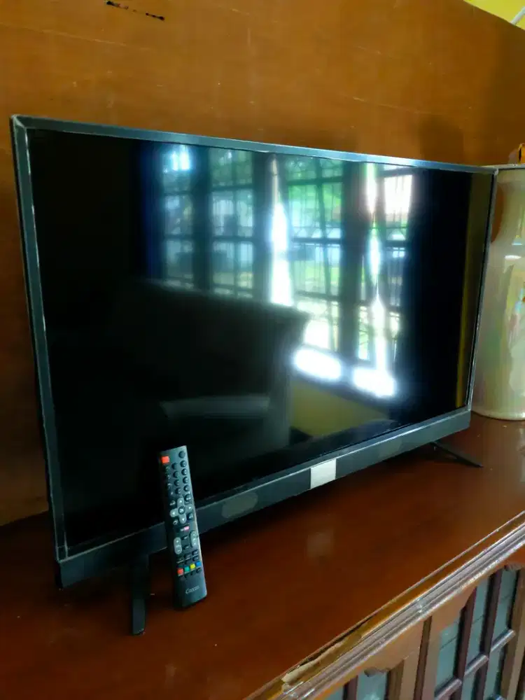 Smart TV 43 Inch Sound Dolby dan Layar Bening NO MINUS