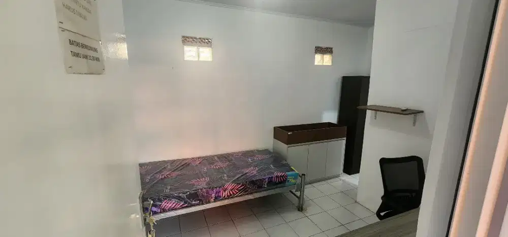 Kost khusus putri di taman royal cluster cendana
