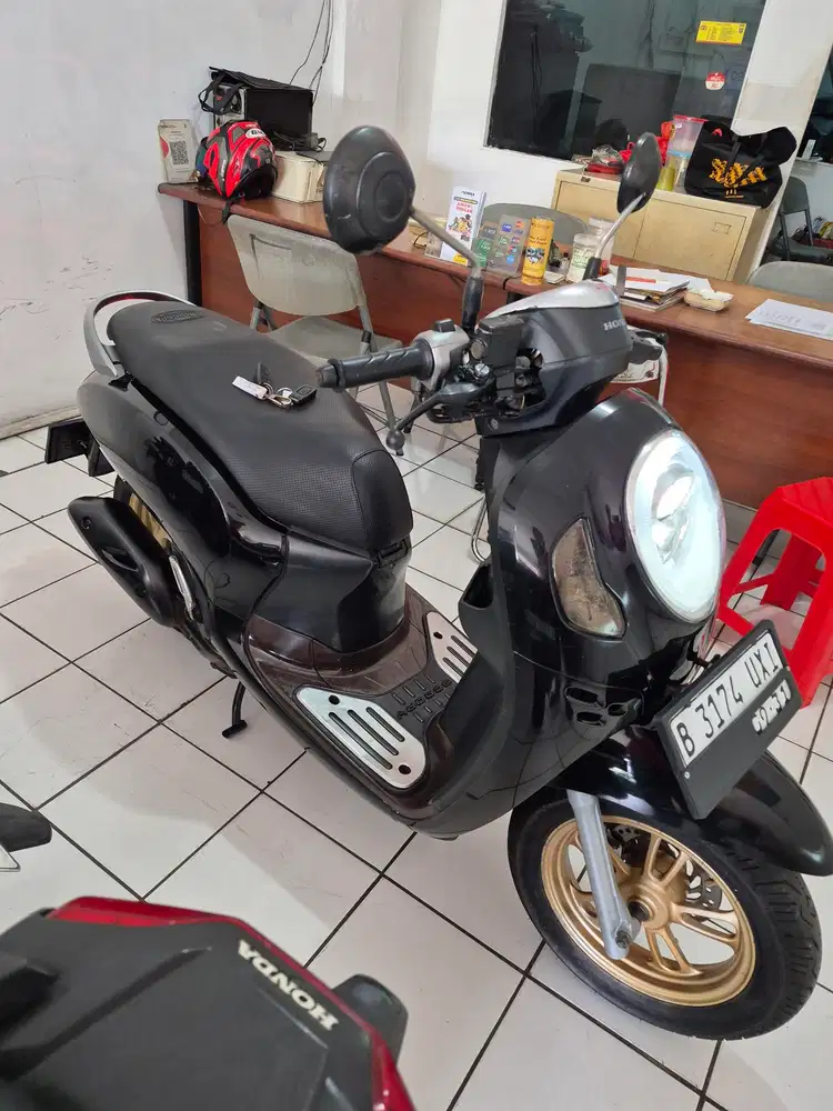 SCOOPY 2021 KEYLES 2021 Oke  cash/ kredit DP 500