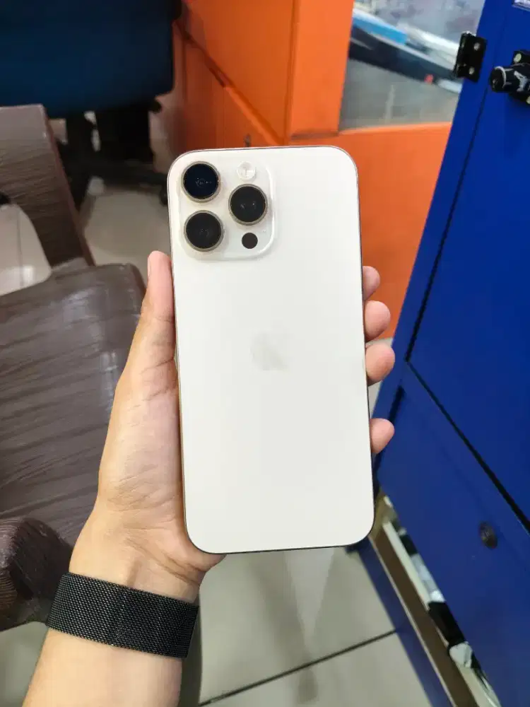 Seken Iphone 16 Pro Max 256gb ibox Garansi Off