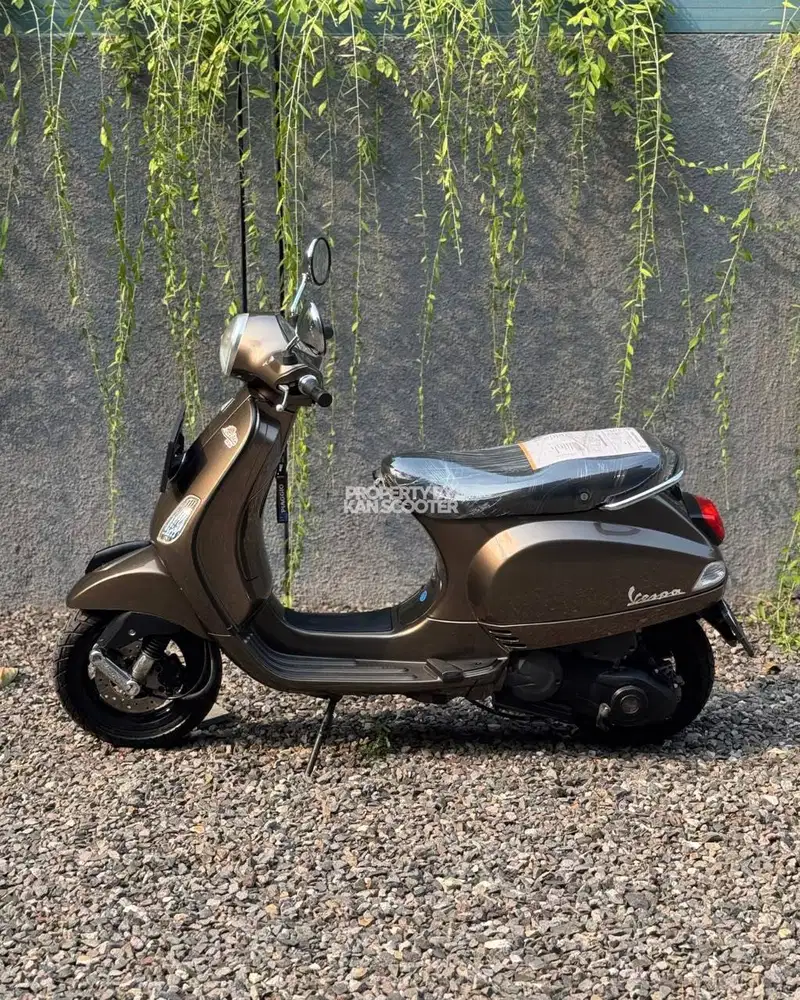 JUAL MURAH VESPA LX 150 3V 2013 MULUS
