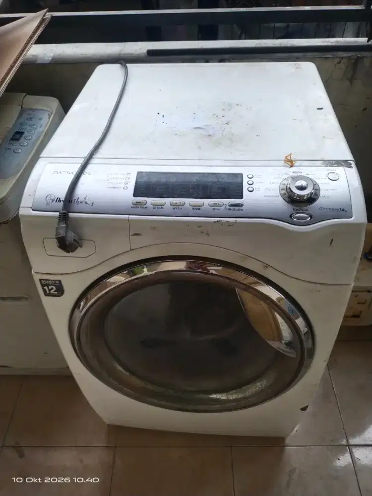 Mesin cuci masih hidup