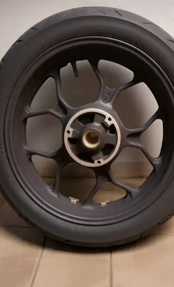 velg belakang original yamaha MT25 open nego