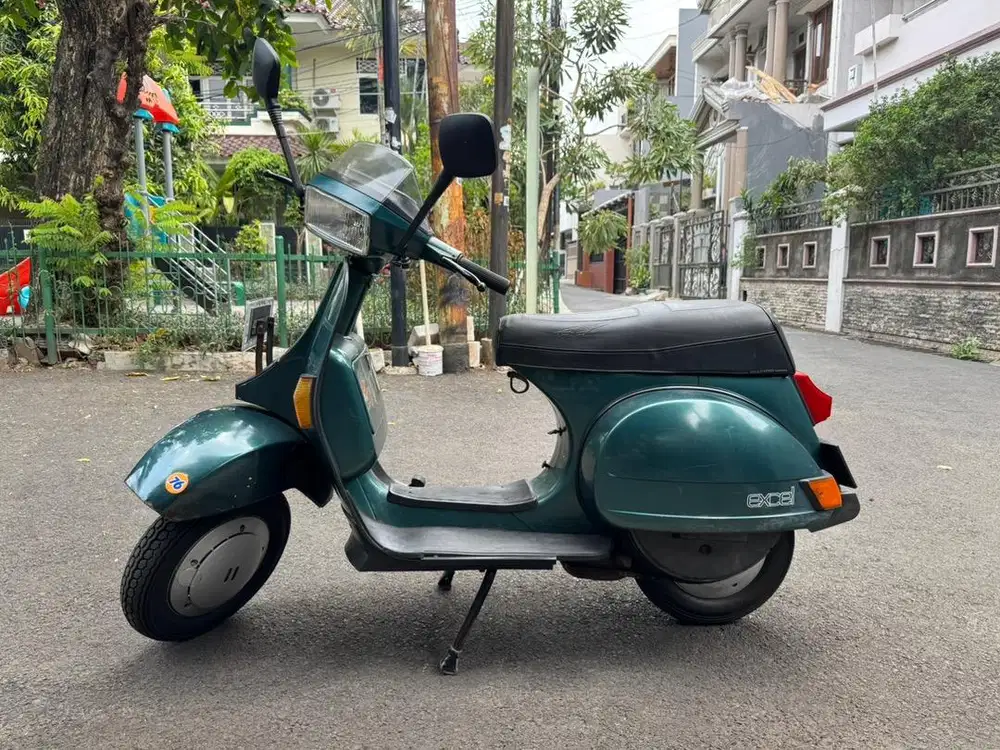 Vespa excel hijau cedar original 1999