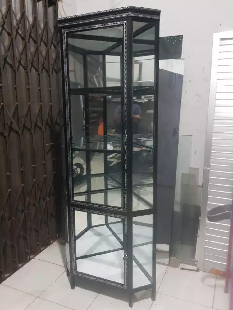 lemari sudut alumunium tinggi 2 meter