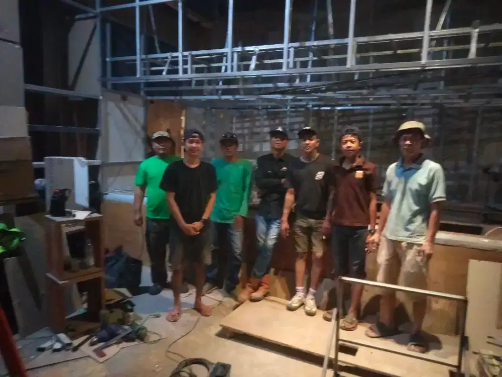 Tukang bangunan
