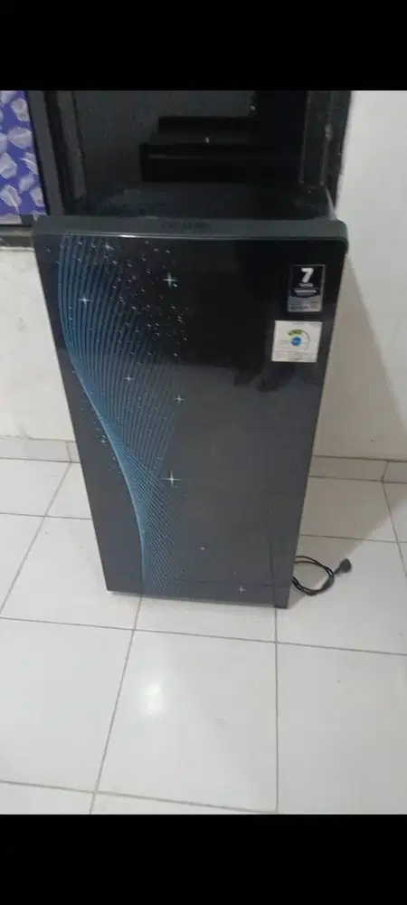Jual kulkas satu pintu brand Aqua D225
