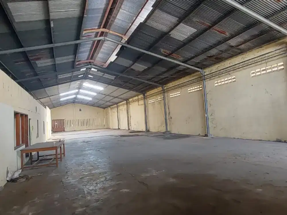 Disewakan Gudang di Telukan Sukoharjo, Lahan 6.600 m², Akses Truk Kontainer, Harga 525 Juta/Tahun