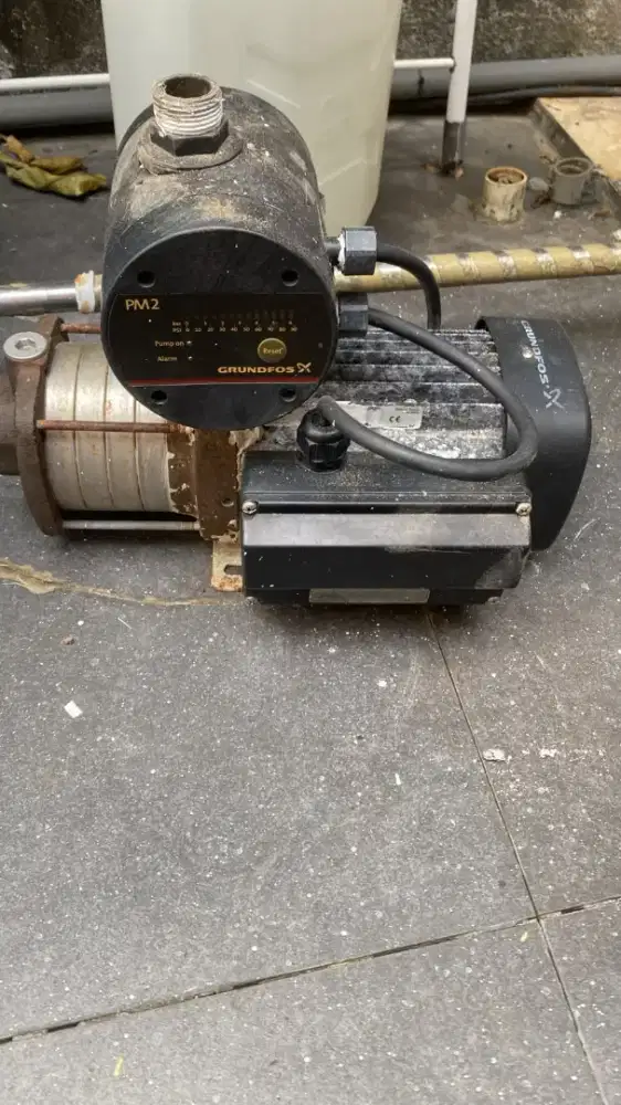Pompa Air Grundfos CMB 5-46 + Kontrol PM2 Bekas Pemakaian Singkat