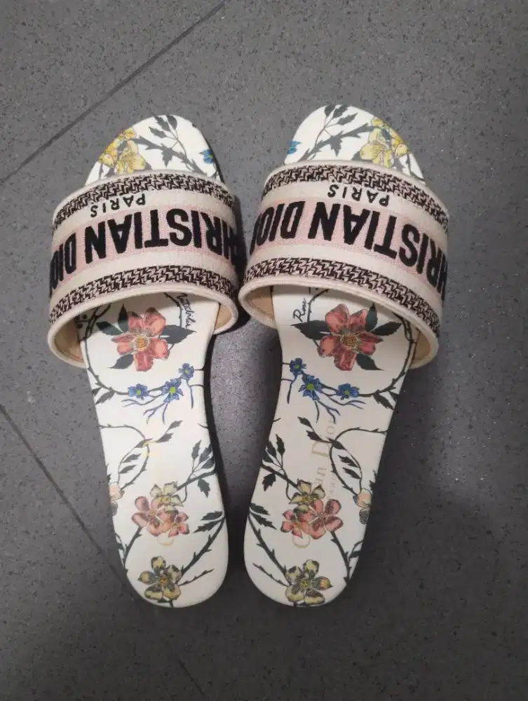 Jual sandal dior ori